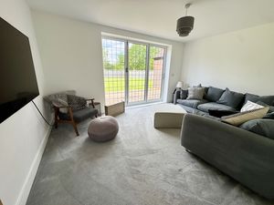 Sitting Room- click for photo gallery